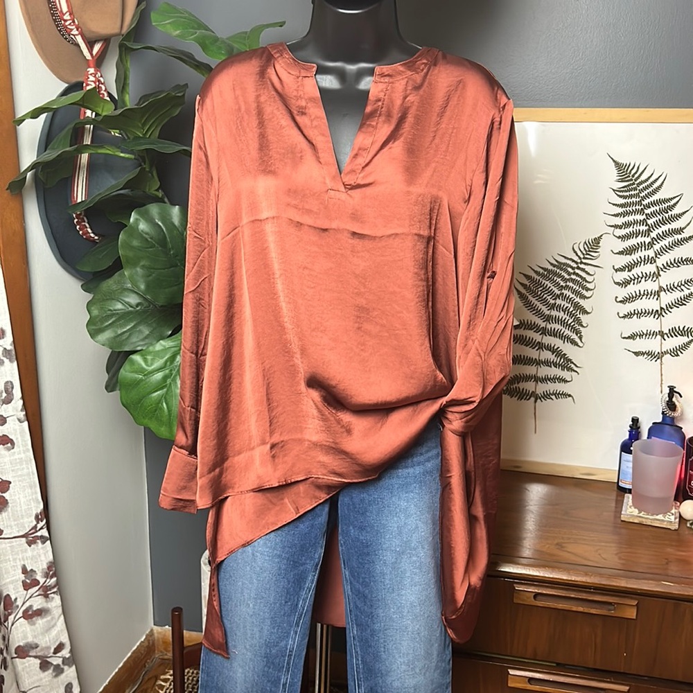 Philosophy High Low Silk Like Long Sleeve Blouse